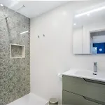 Edificio Nautilus 아파트 바하마르