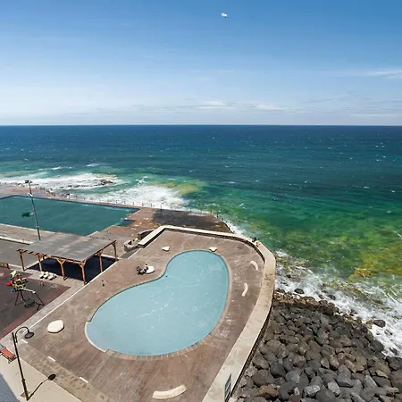 Edificio Nautilus 아파트 바하마르